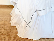 Load image into Gallery viewer, Cambridge Duvet Cover